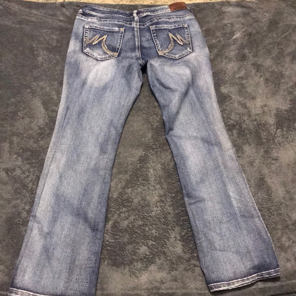 Women’s jeans